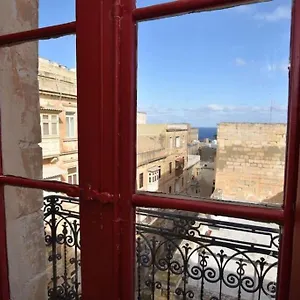 https://vallettastay-lucky-star-studio-202.hotelssaintjulians.com