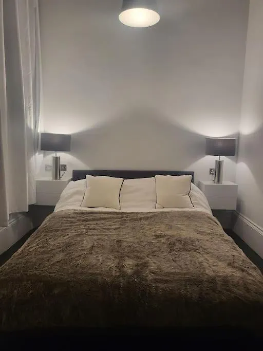 9 Modern Classic - Spacious One Bed Apartment - Great Location - Free Onsite Parking - Comfy Bed Brighton United Kingdom