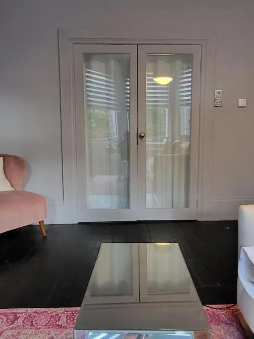 9 Modern Classic - Spacious One Bed Apartment - Great Location - Free Onsite Parking - Comfy Bed Brighton United Kingdom