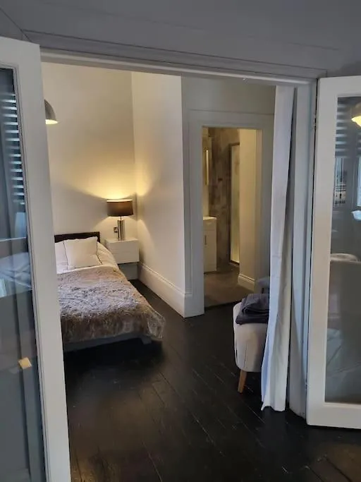 9 Modern Classic - Spacious One Bed Apartment - Great Location - Free Onsite Parking - Comfy Bed Brighton United Kingdom